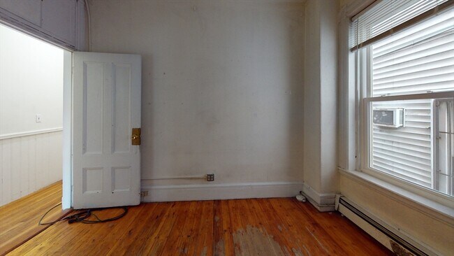 Building Photo - 129 St Alphonsus St