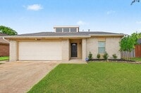 Building Photo - 1227 Mission Dr