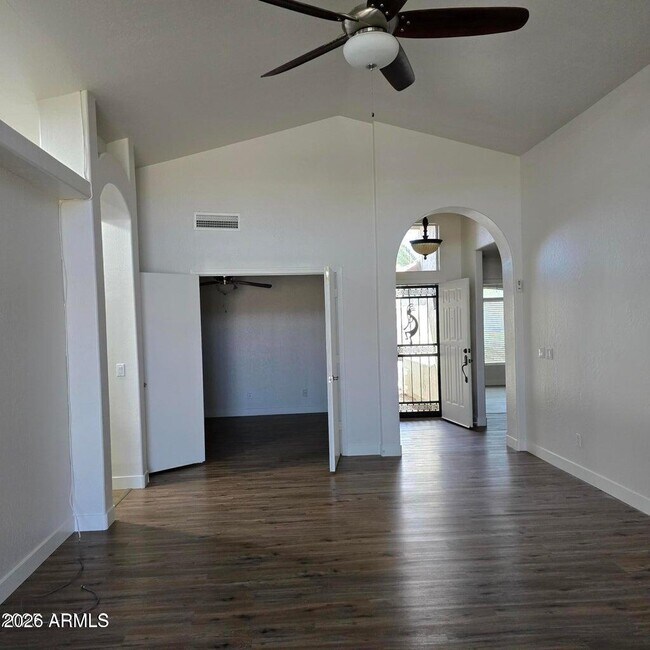 Building Photo - 11606 W Grapefruit Ct