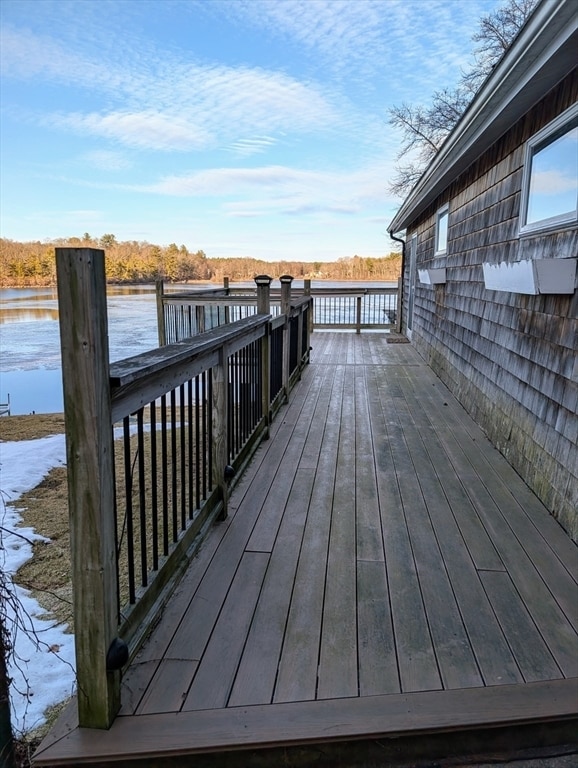 Building Photo - 27 Carrier Ln