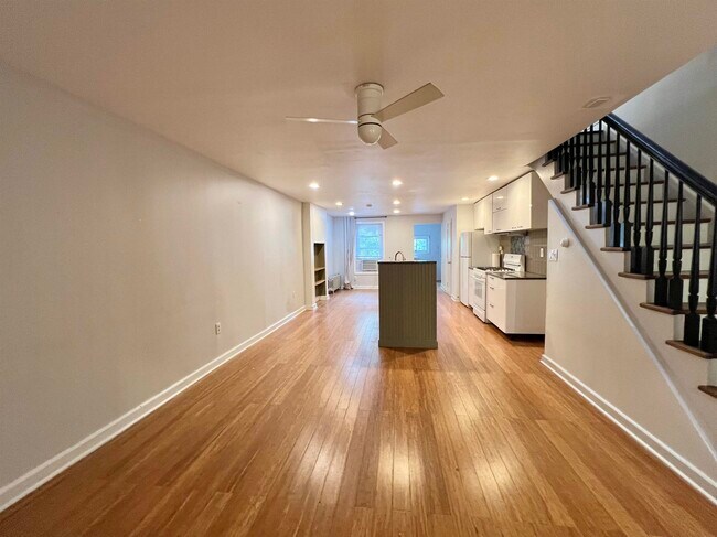 Building Photo - 148 Webster Ave