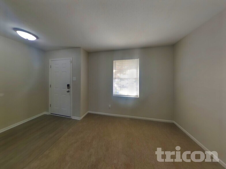 Building Photo - 2934 Ludwig Dr