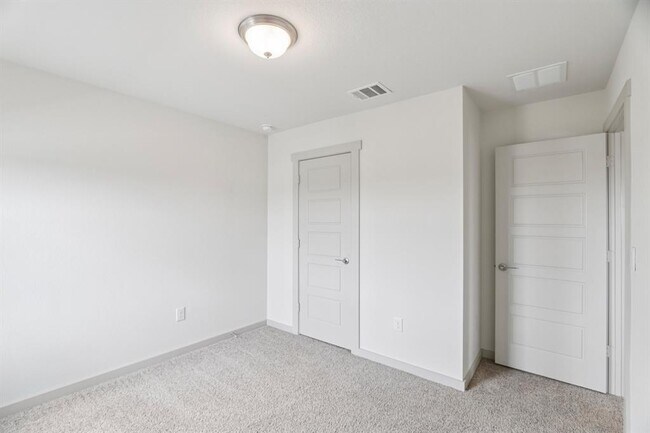 Building Photo - 8101 Linnie Ln