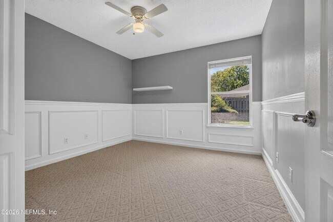 Building Photo - 12838 Chets Creek Dr N