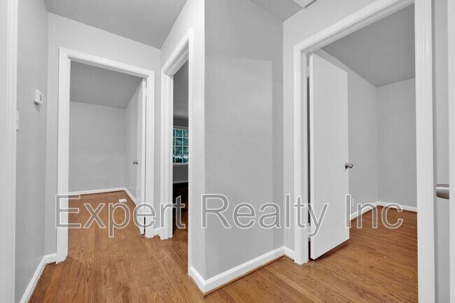 Building Photo - 900 75th St S