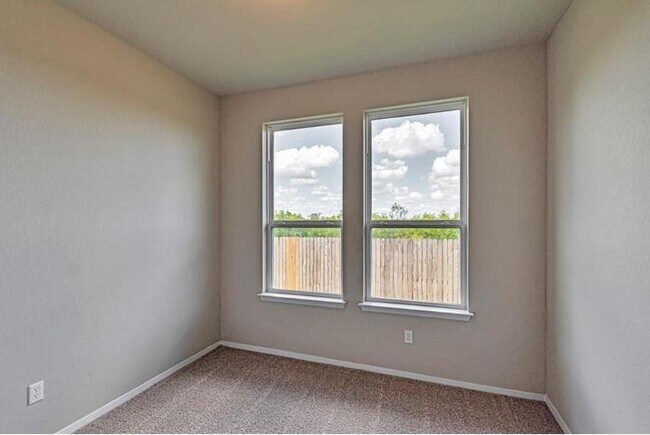 Building Photo - 101 Tranchet Dr