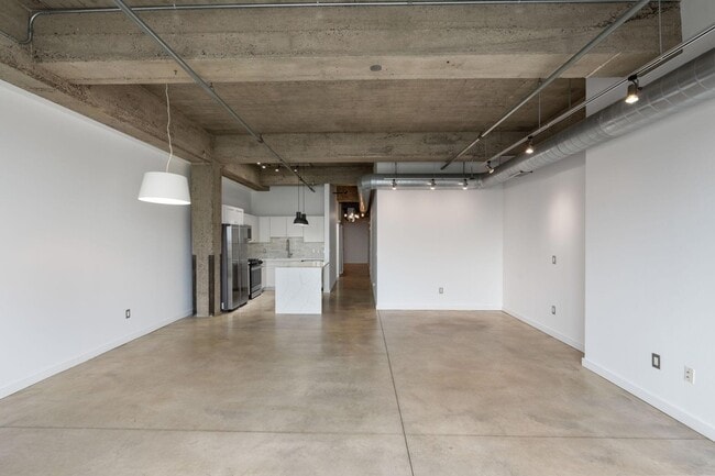Building Photo - 901 N 3rd St