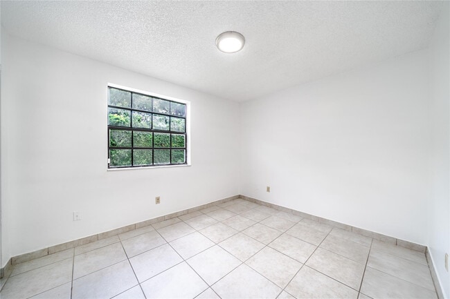 Building Photo - 1000 Constitution Dr