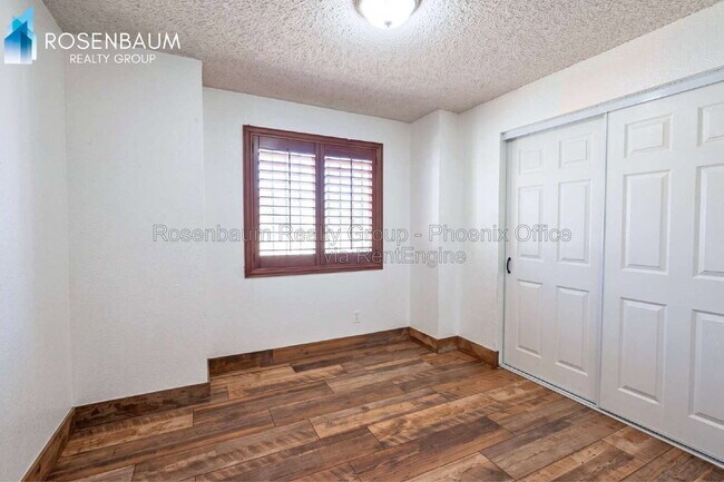 Building Photo - 3452 N 67th Dr