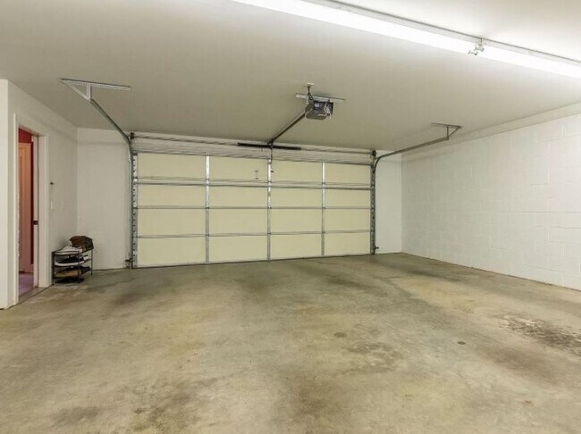 Two Car Garage - 510 Tall Oak Blvd