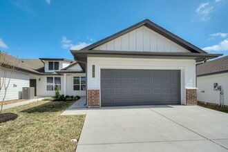 Building Photo - Where Style Meets Comfort: Elevate Your Li...