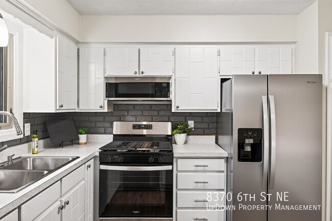 Building Photo - 8370 6th St NE