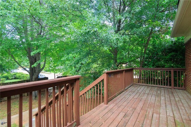 Building Photo - 1656 Hosea L Williams Dr SE