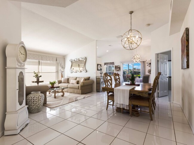 Building Photo - 12807 Hampton Lakes Cir