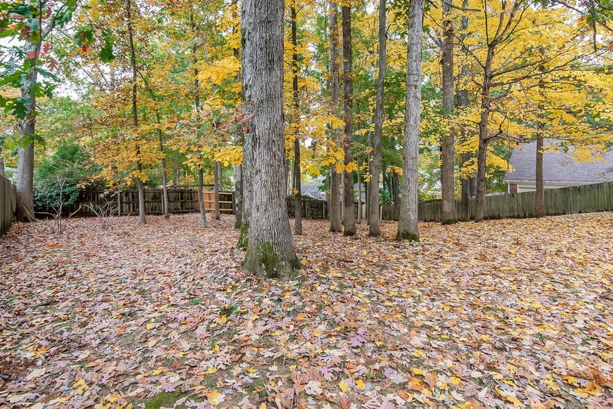 Building Photo - 2080 Beckenham Cove