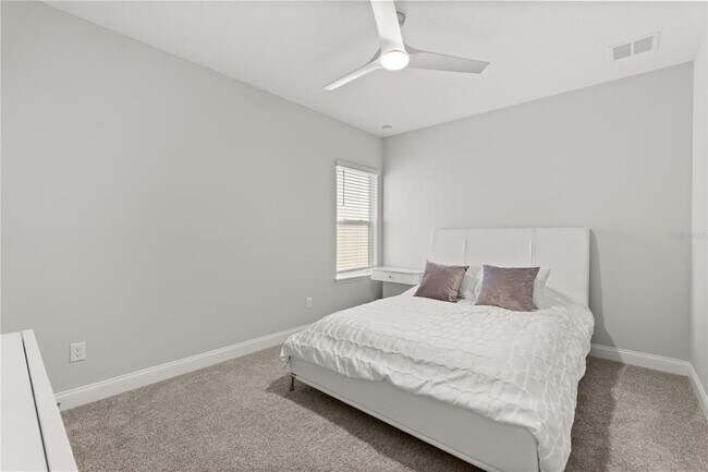 Building Photo - 543 Wishbone Ln