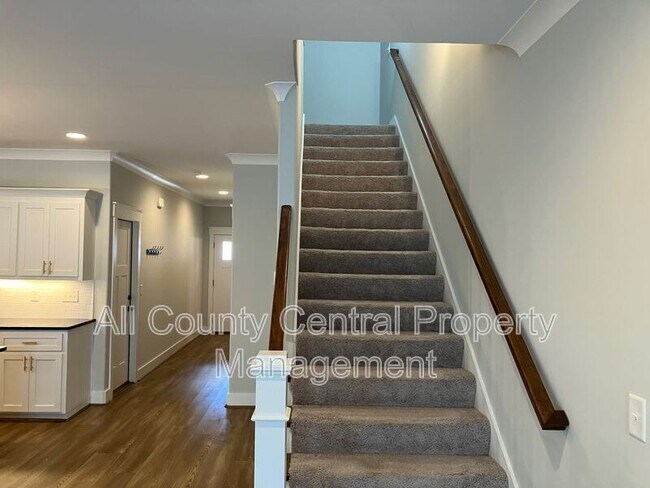Building Photo - 415 Sunbelt Dr