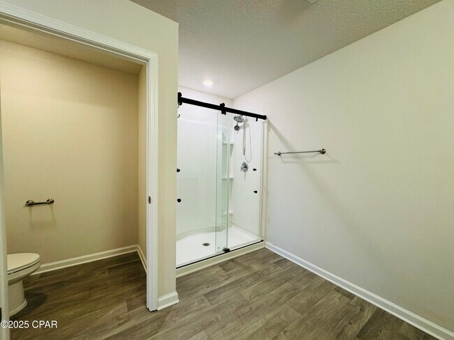 Building Photo - 339 Highbrook Rd