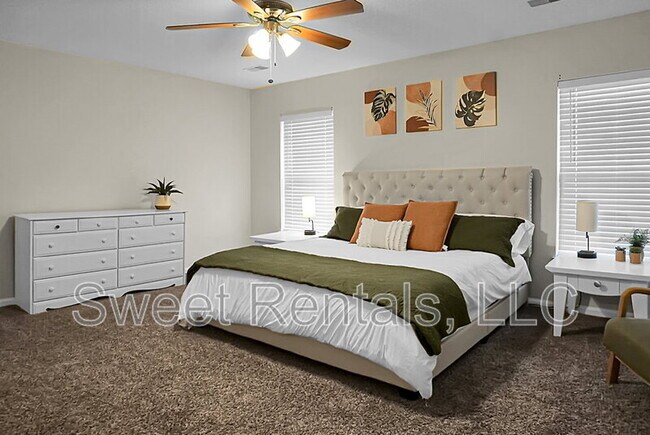 Building Photo - 124 Larkspur Dr