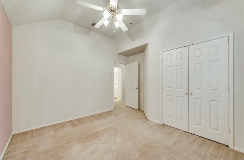 Building Photo - 818 Green Pond Dr