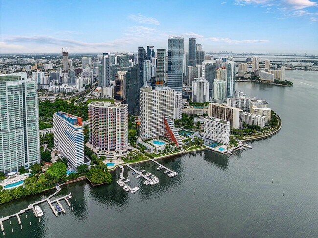 Building Photo - 1581 Brickell Ave