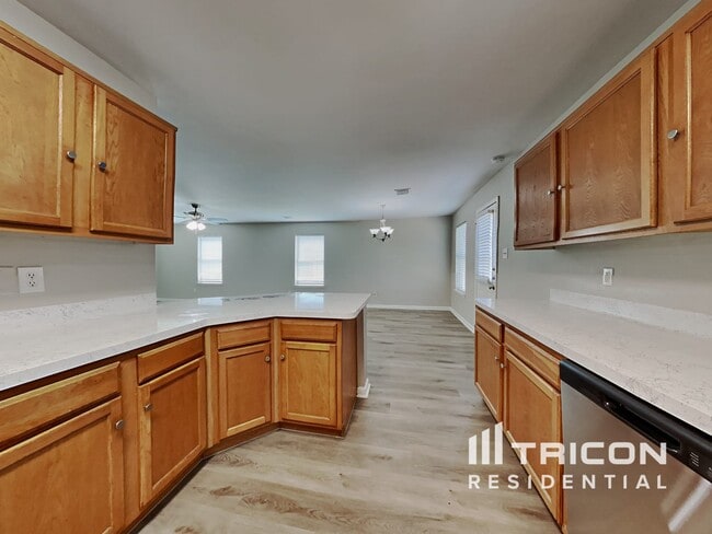 Building Photo - 7711 Cypress Edge Dr