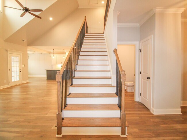 Building Photo - Beautiful two story home at Whispering Pines!