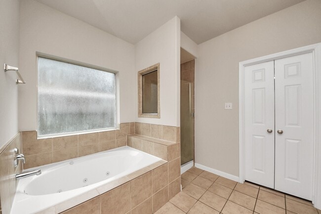 Building Photo - 24523 Red Bluff Tr