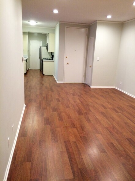 Building Photo - 144 N Wetherly Dr