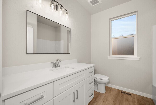 Building Photo - 3BR / 2BA New Construction Low Maintenance...