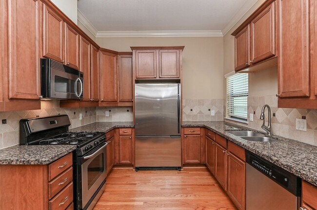 Building Photo - 2905 Leeland St