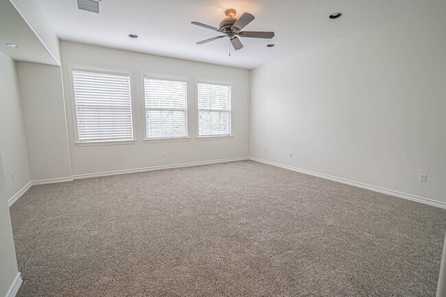 Building Photo - 26149 Shadow Rock Ln