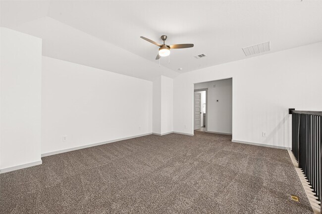Building Photo - 1107 Lakes Edge Ln