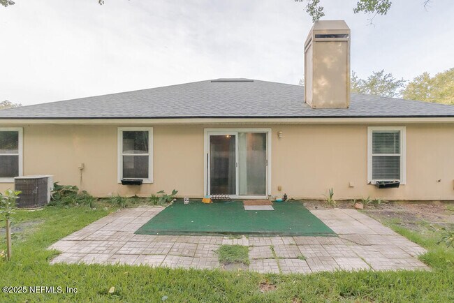 Building Photo - 14004 Crestwick Dr W