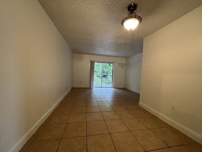 Building Photo - 4354 NW 9th Ave