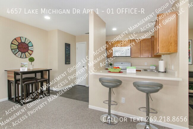 Building Photo - 4657 Lake Michigan Dr