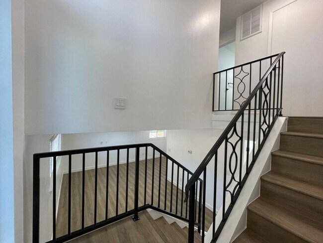 Building Photo - Beautifully Remodeled 2-Bedroom Duplex by Provo River Trail