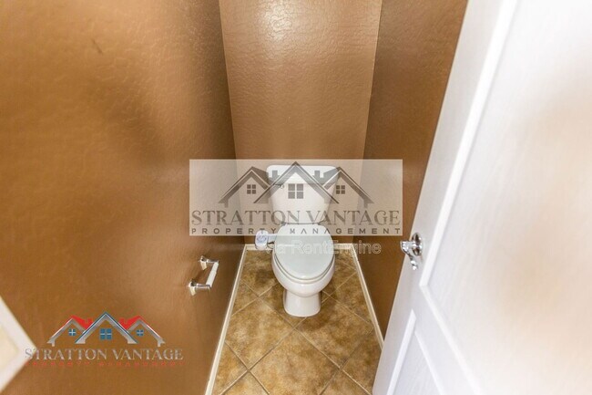 Building Photo - 3522 S 81st Dr