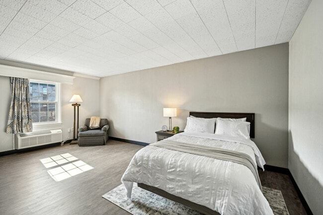 Model Unit - Studios on Spring