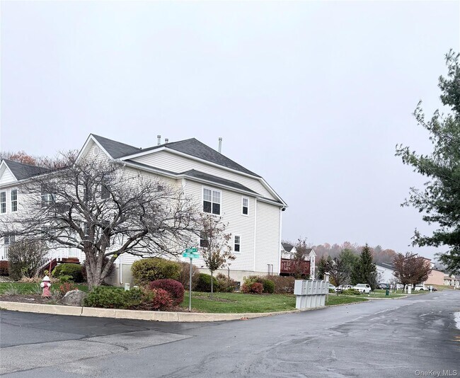 Building Photo - 83 Jordan Ln