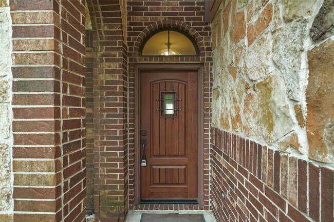 Building Photo - 630 Aulia Ln