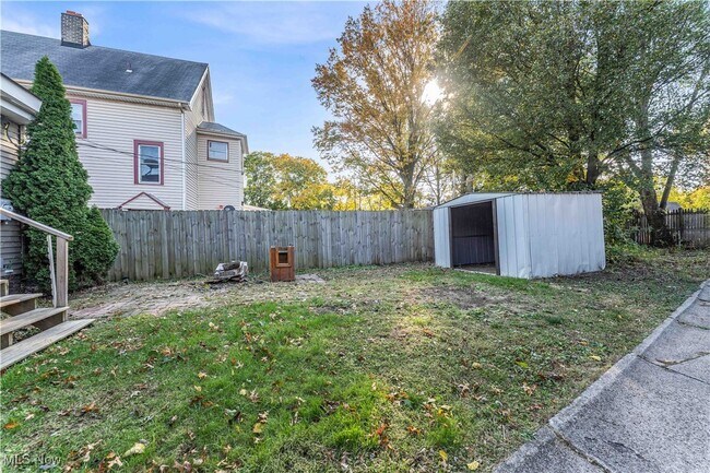 Building Photo - 3746 W 140th St