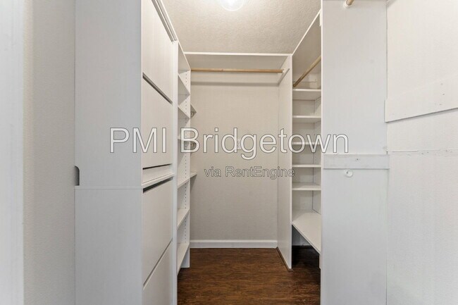 Building Photo - 1115 13th St