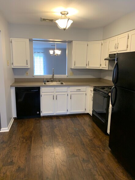 Building Photo - 115 Delancy Pl