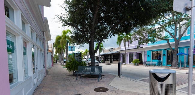 bike over to downtown for happy hour - 1517 N Palmway