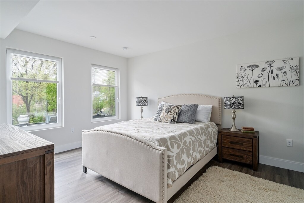 Building Photo - 319 Belgrade Ave