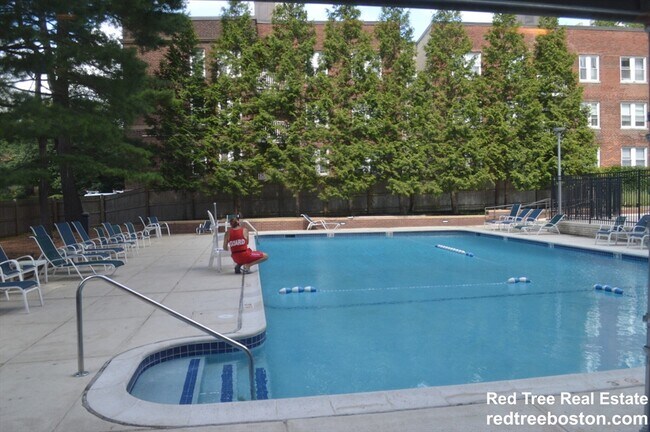 Building Photo - 60 Longwood Ave