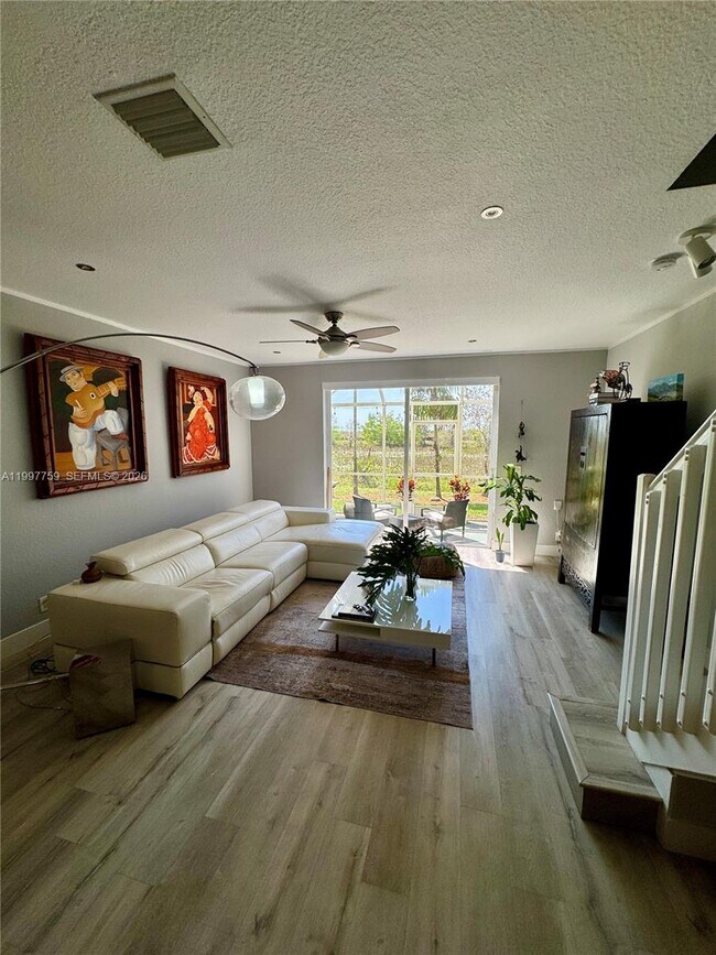 Building Photo - 2469 Cordoba Bend