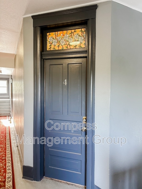 Building Photo - 813 Hall of Fame Dr