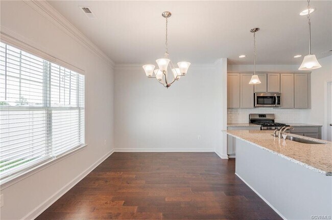 Building Photo - 4844 Wild Horse Ln